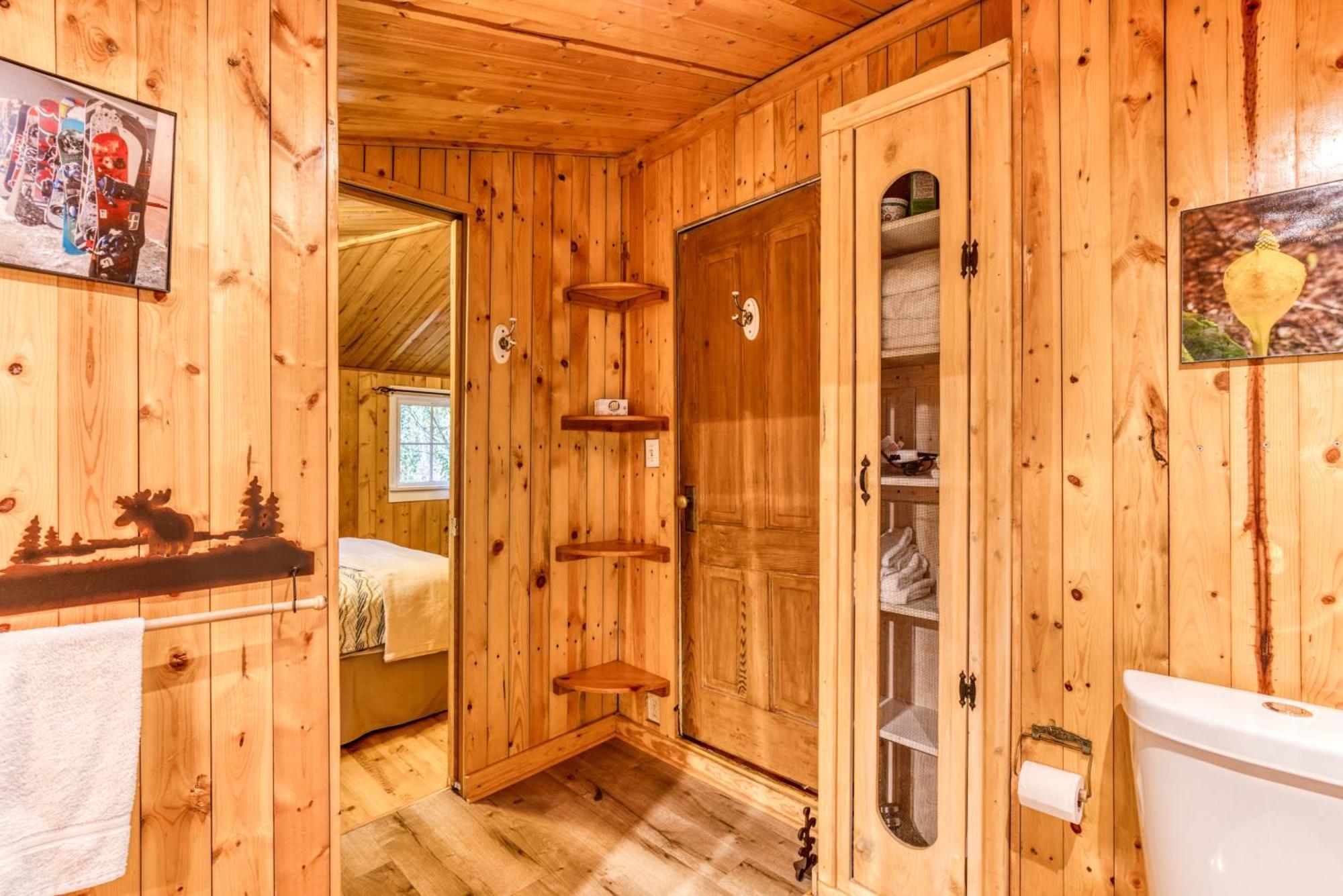 The Cedars Cabin Welches Eksteriør billede